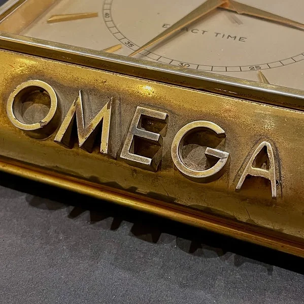 Preowned Vintage 1940S Genuine Desk Oclock Mega Very Rare - Image 2