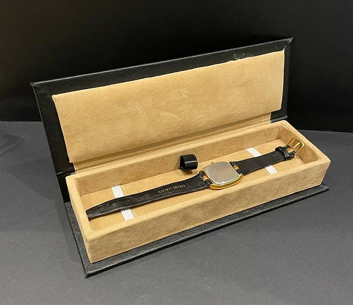 Preowned Eterna Switzerland Dress Watch - Iraq President Saddam Hussain - Image 3