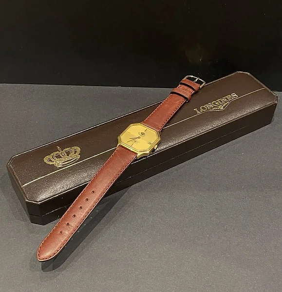 Preowned Vintage Longines Dress Watch - Special Edition King Hussian Jordan - Image 3