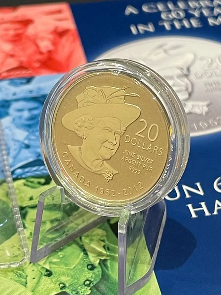 Royal Mint UK Proof Coin - A Celebration of The 60th In The Making - Image 2