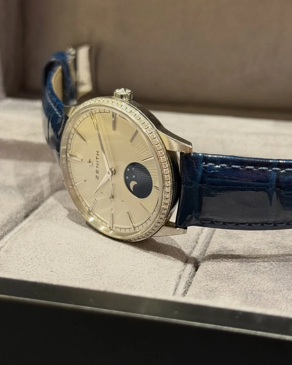 Rare Zenith Elite Monophase – Special Edition Silver Diamonds - Image 3