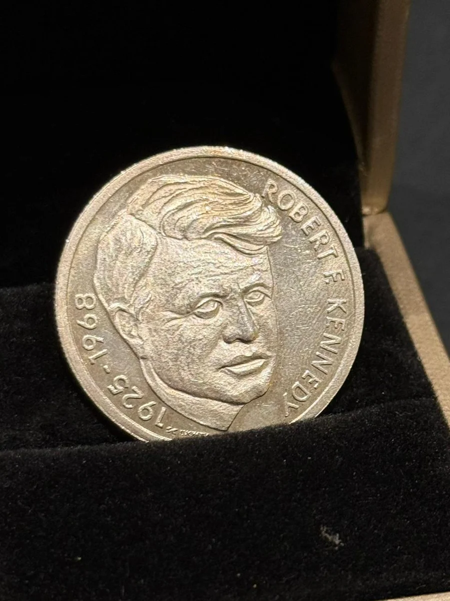 1968 John Kennedy and Robert Kennedy Fine Silver Coin