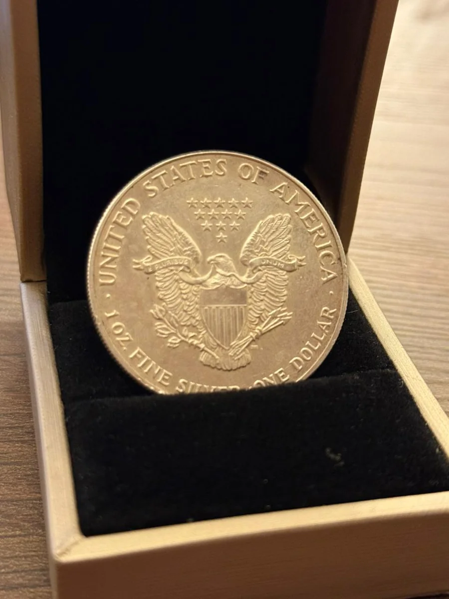 Rare 1 OZ Fine Silver One Dollar USA 1986 - Image 2